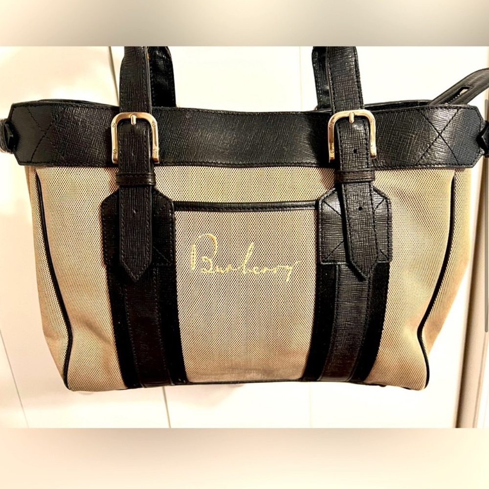 ⭐️ SALE ⭐️ Burberry Canvas and Leather Tote - Picture 2 of 13